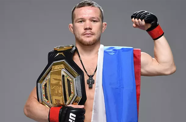 Бакли оспорил статус Рахмонова, бросив вызов Номаду